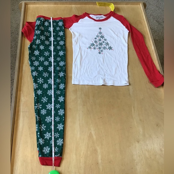 Nap Chat Youth Snowflake Pajama Set (2 Pair) - Picture 4 of 11